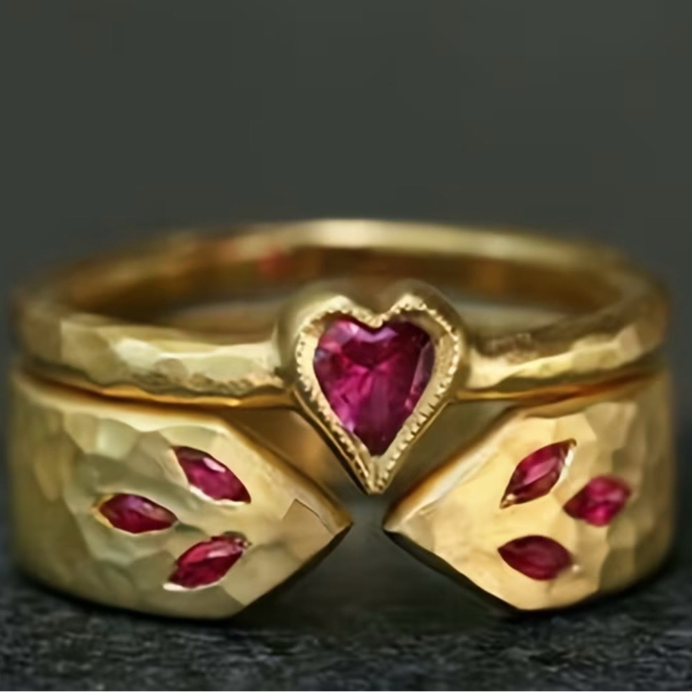 Gold Ring Set with Heart and Leaf Red Accents